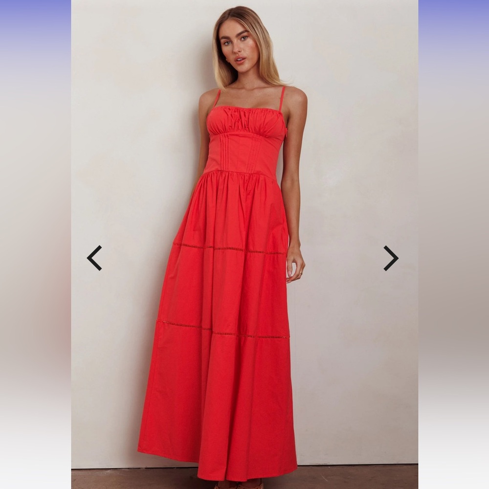 Selfie Leslie Red Pleated Halter Maxi Dress
